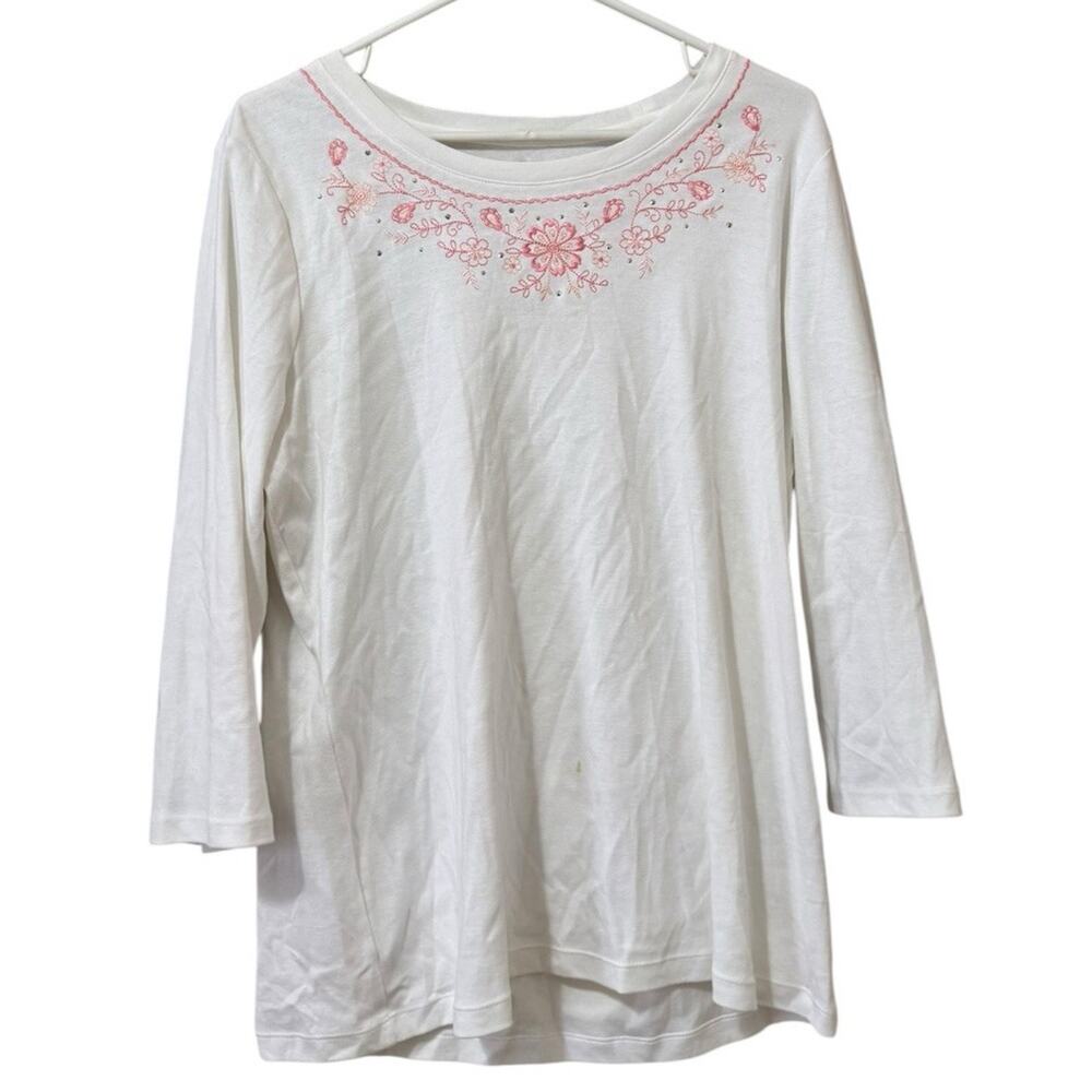Studio Works Women Size XL Embroidered 3/4 Sleeve T Shirt Embroidered White READ